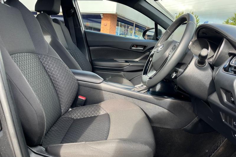 Used Toyota C-HR 2022 for sale - 76344505: Photo 17