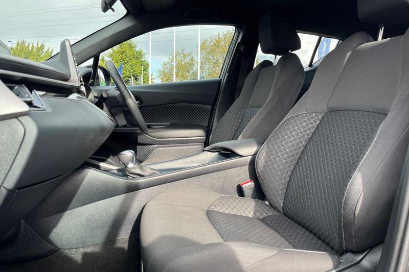 Used Toyota C-HR 2022 for sale - 76344505: Photo 19