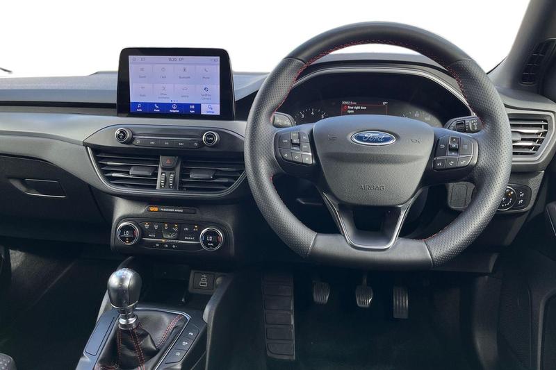 Used Ford Focus 2022 for sale - 76476835: Photo 11