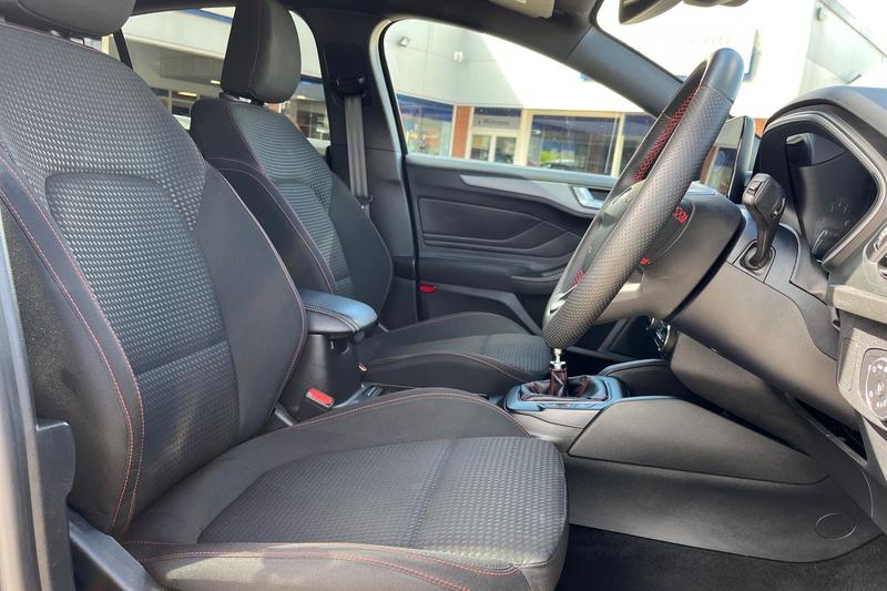 Used Ford Focus 2022 for sale - 76476835: Photo 17