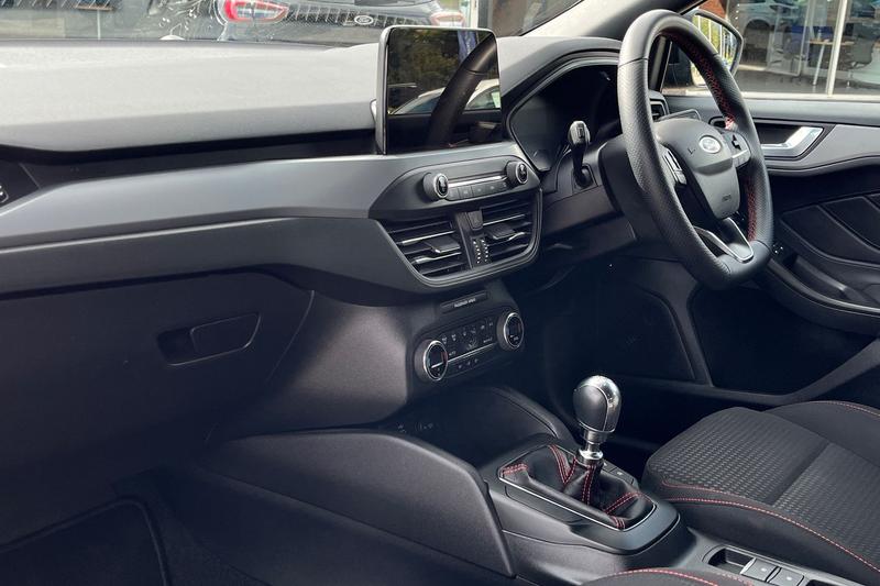 Used Ford Focus 2022 for sale - 76476835: Photo 18