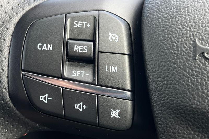 Used Ford Focus 2023 for sale - 77819579: Photo 25