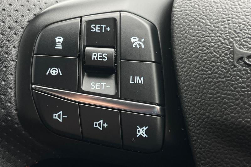 Used Ford Kuga 2023 for sale - 76266150: Photo 25