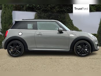 Used MINI Hatch 2018 for sale - 79742701: Photo