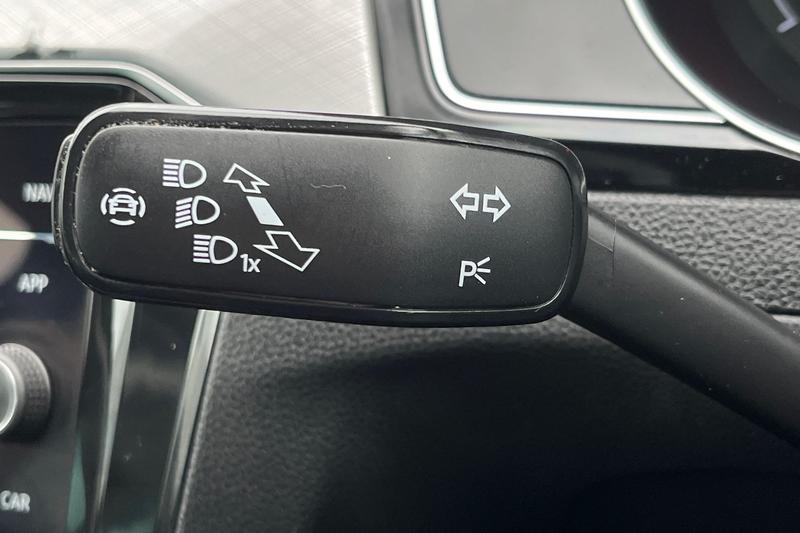 Used Volkswagen Passat 2021 for sale - 76355479: Photo 14