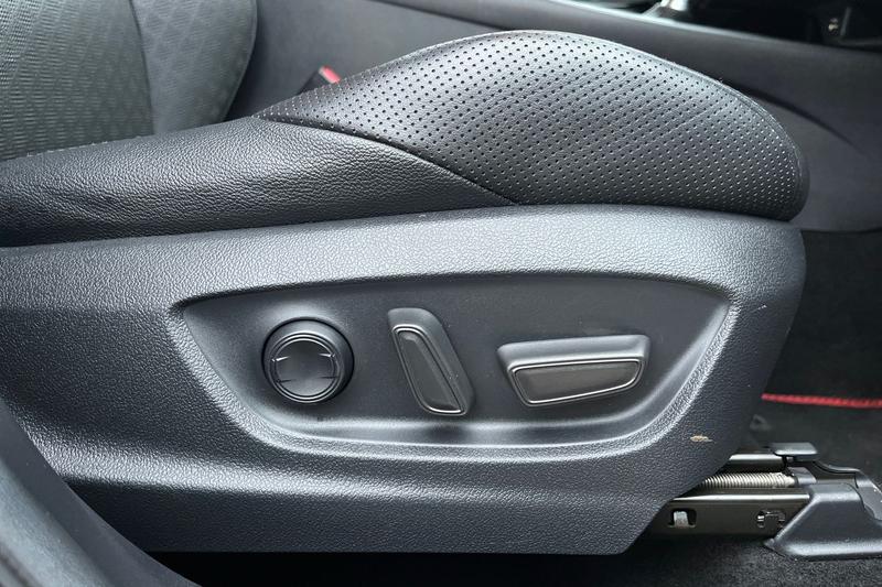 Used Toyota C-HR 2022 for sale - 77274906: Photo 37