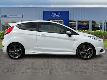 Used Ford Fiesta 2016 for sale - 79617468: Photo