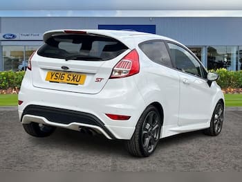 Used Ford Fiesta 2016 for sale - 79617468: Photo
