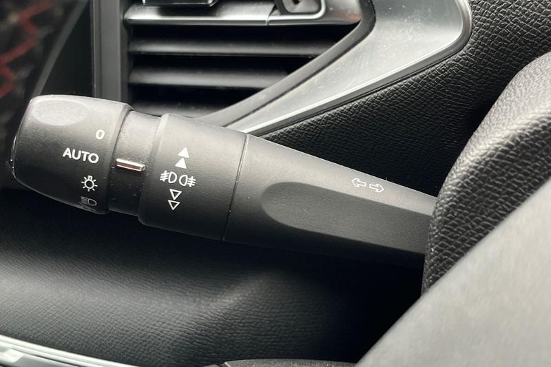 Used Peugeot 308 2019 for sale - 76234706: Photo 14