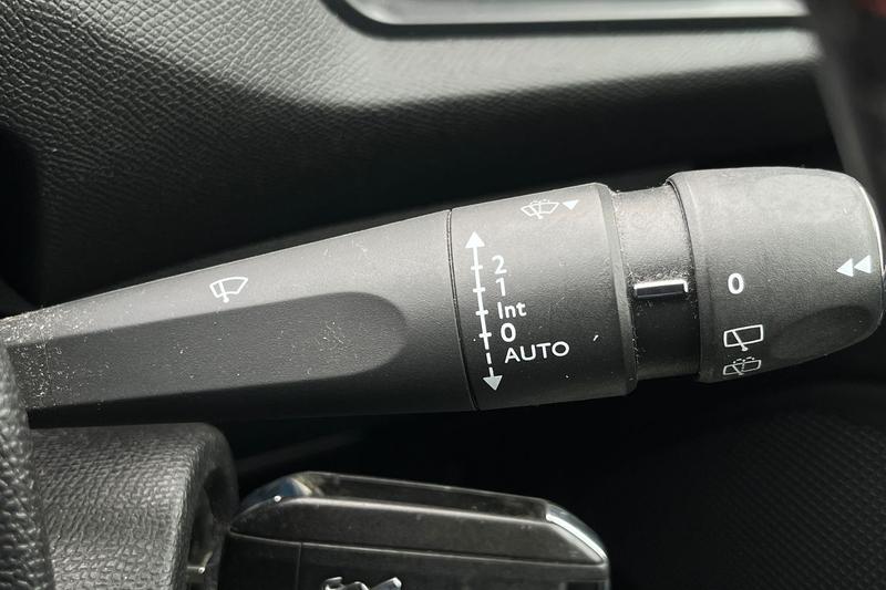 Used Peugeot 308 2019 for sale - 76234706: Photo 15