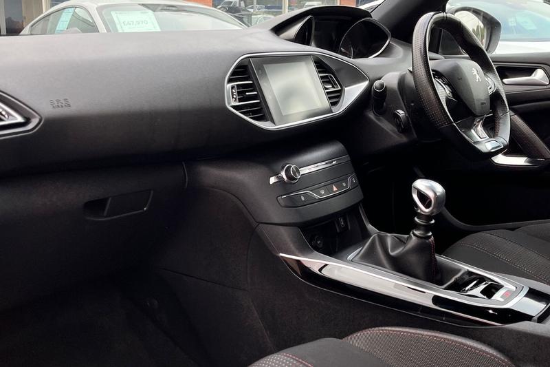 Used Peugeot 308 2019 for sale - 76234706: Photo 18