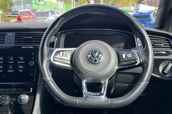 Used Volkswagen Golf 2020 for sale - 75972919: Photo 12