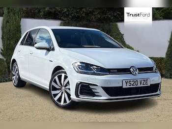 Volkswagen - Golf