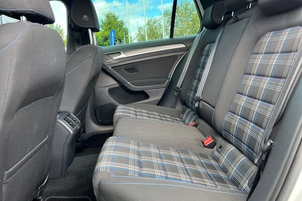Used Volkswagen Golf 2020 for sale - 75972919: Photo 20