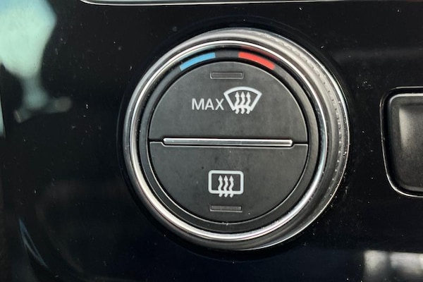 Used Volkswagen Golf 2020 for sale - 75972919: Photo 33