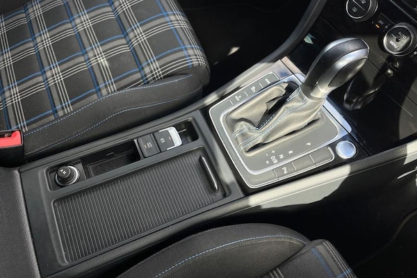 Used Volkswagen Golf 2020 for sale - 75972919: Photo 37