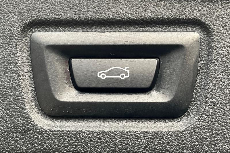 Used BMW i4 2024 for sale - 76953816: Photo 38