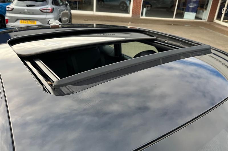 Used BMW i4 2024 for sale - 76953816: Photo 39