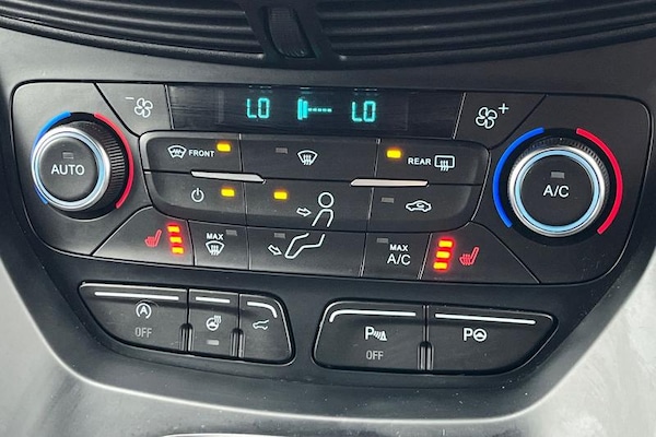 Used Ford Kuga 2018 for sale - 76234845: Photo 31