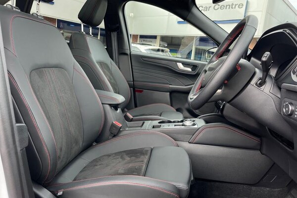 Used Ford Kuga 2025 for sale - 75835808: Photo 17