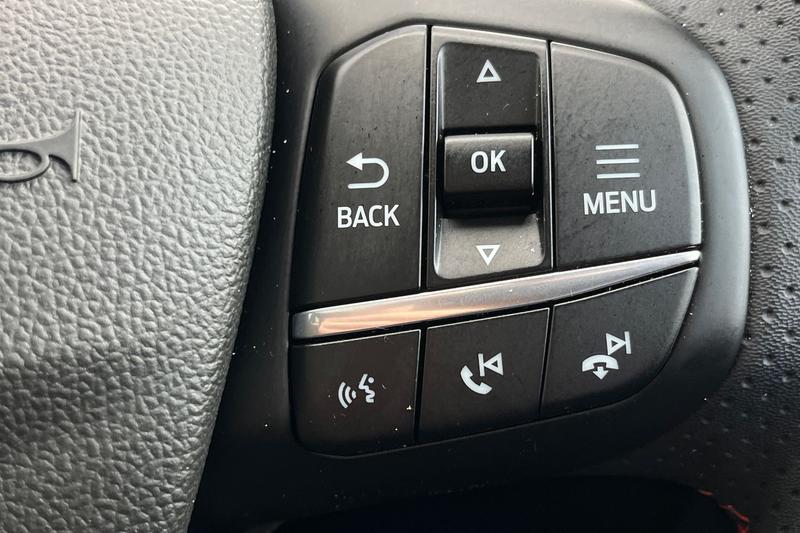 Used Ford Kuga 2023 for sale - 75972915: Photo 24