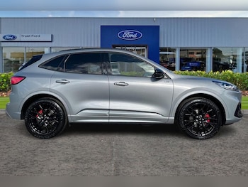 Used Ford Kuga 2023 for sale - 75972915: Photo 3