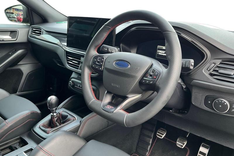 Used Ford Focus 2023 for sale - 77059293: Photo 9