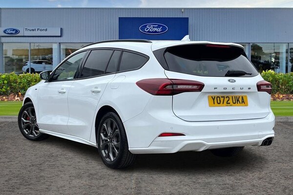 Used Ford Focus 2023 for sale - 76302642: Photo 2