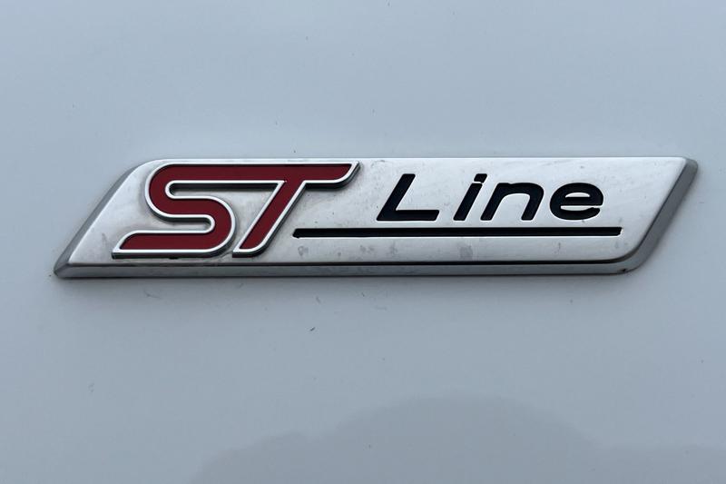 Used Ford Focus 2023 for sale - 76302642: Photo 40