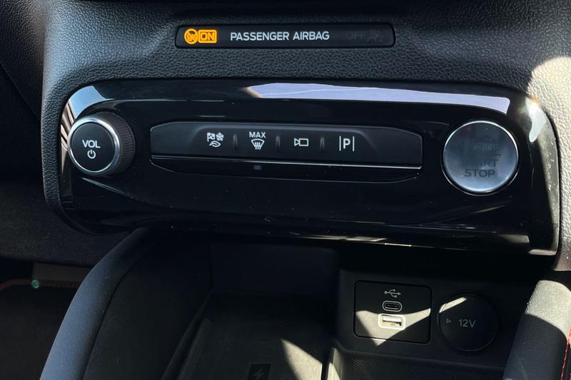 Used Ford Kuga 2025 for sale - 77935038: Photo 32