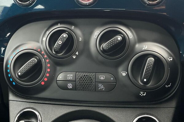 Used Fiat 500 2023 for sale - 75511890: Photo 32