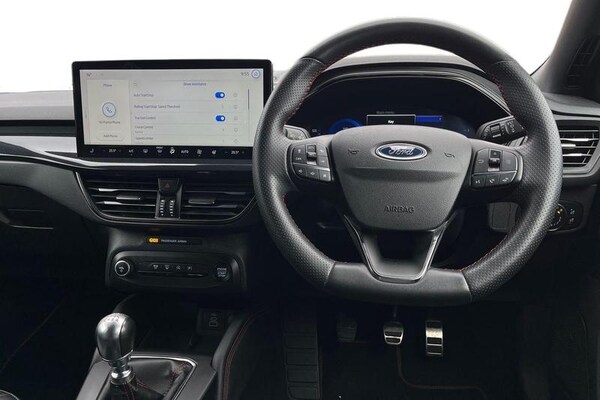Used Ford Focus 2023 for sale - 75792058: Photo 11
