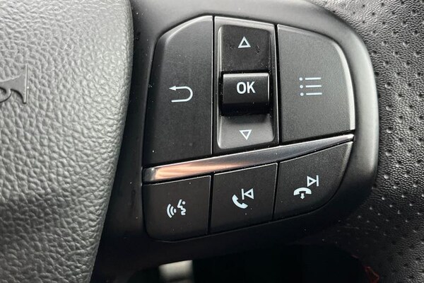 Used Ford Focus 2023 for sale - 75792058: Photo 24
