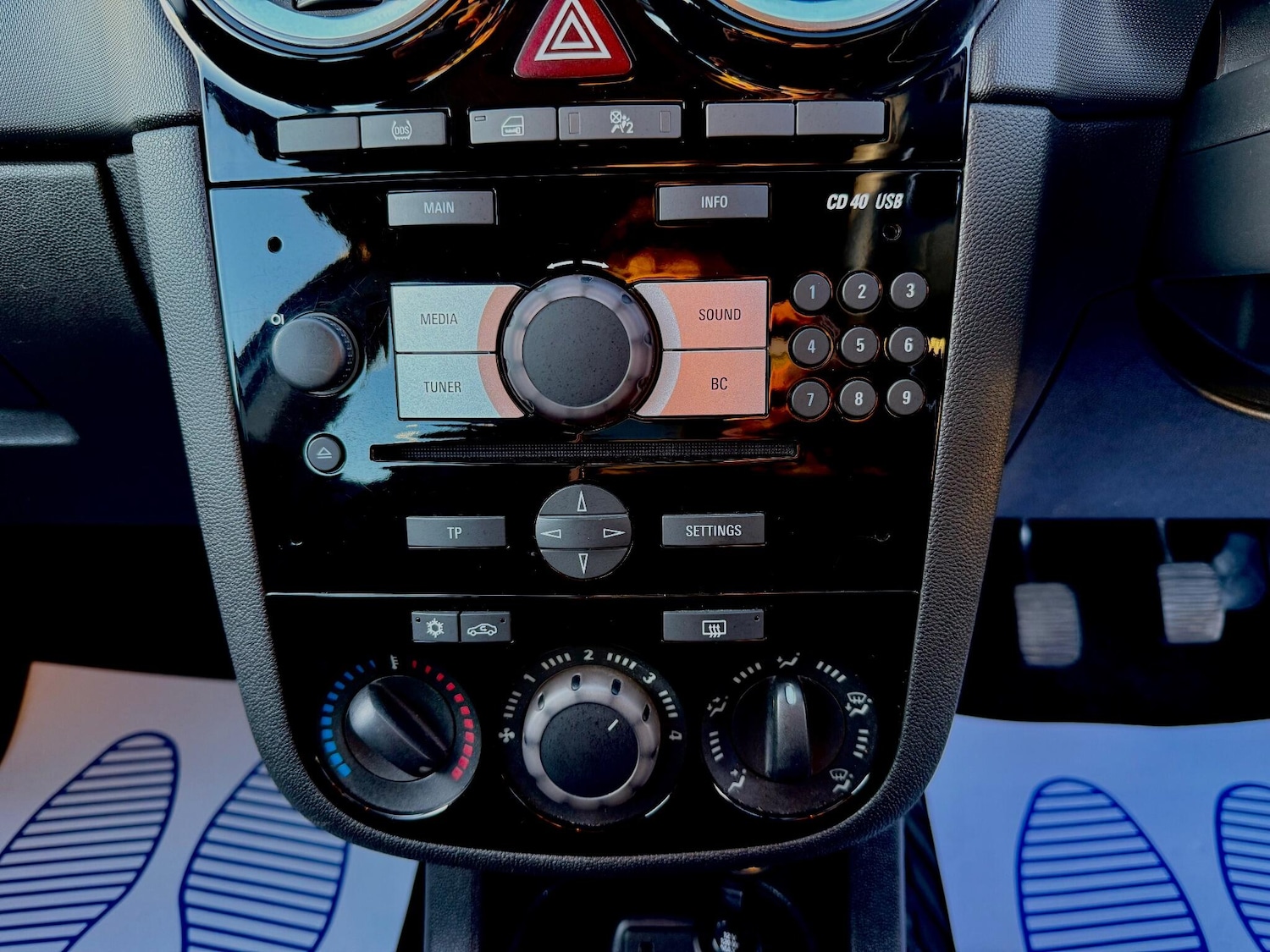 Used Vauxhall Corsa 2014 for sale - 77351432: Photo 34