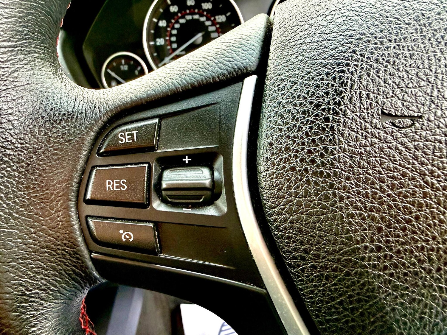 Used BMW 3 Series 2012 for sale - 77425371: Photo 24