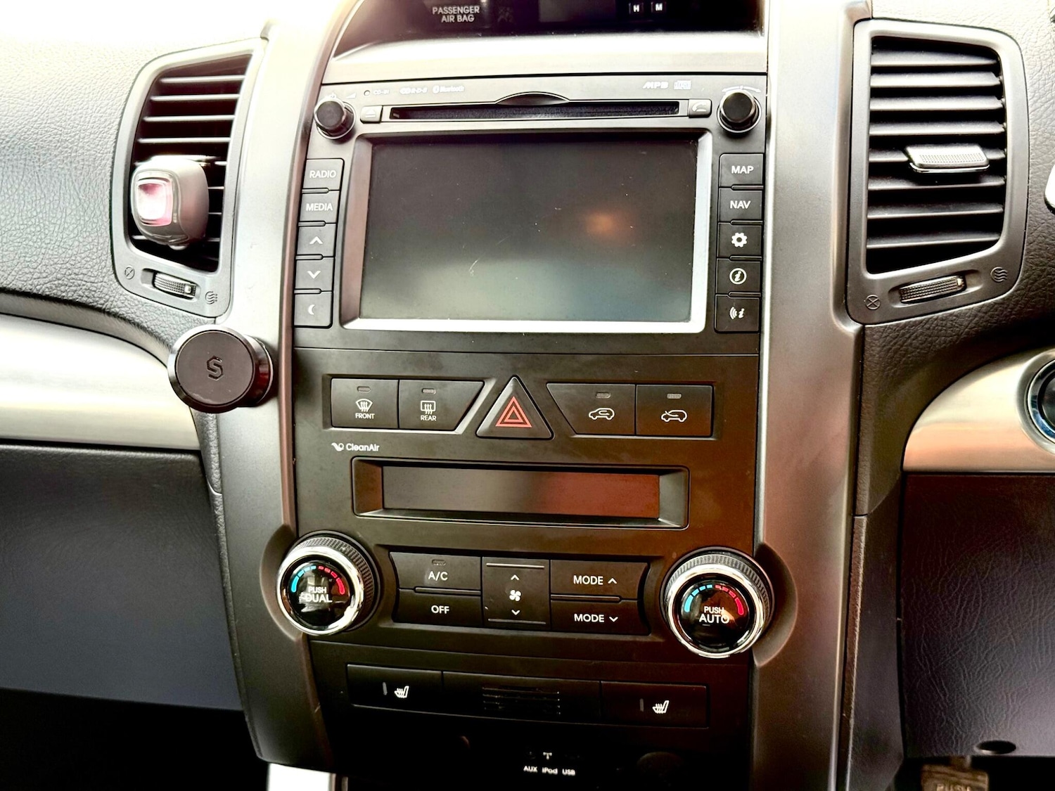 Used Kia Sorento 2011 for sale - 77637737: Photo 42