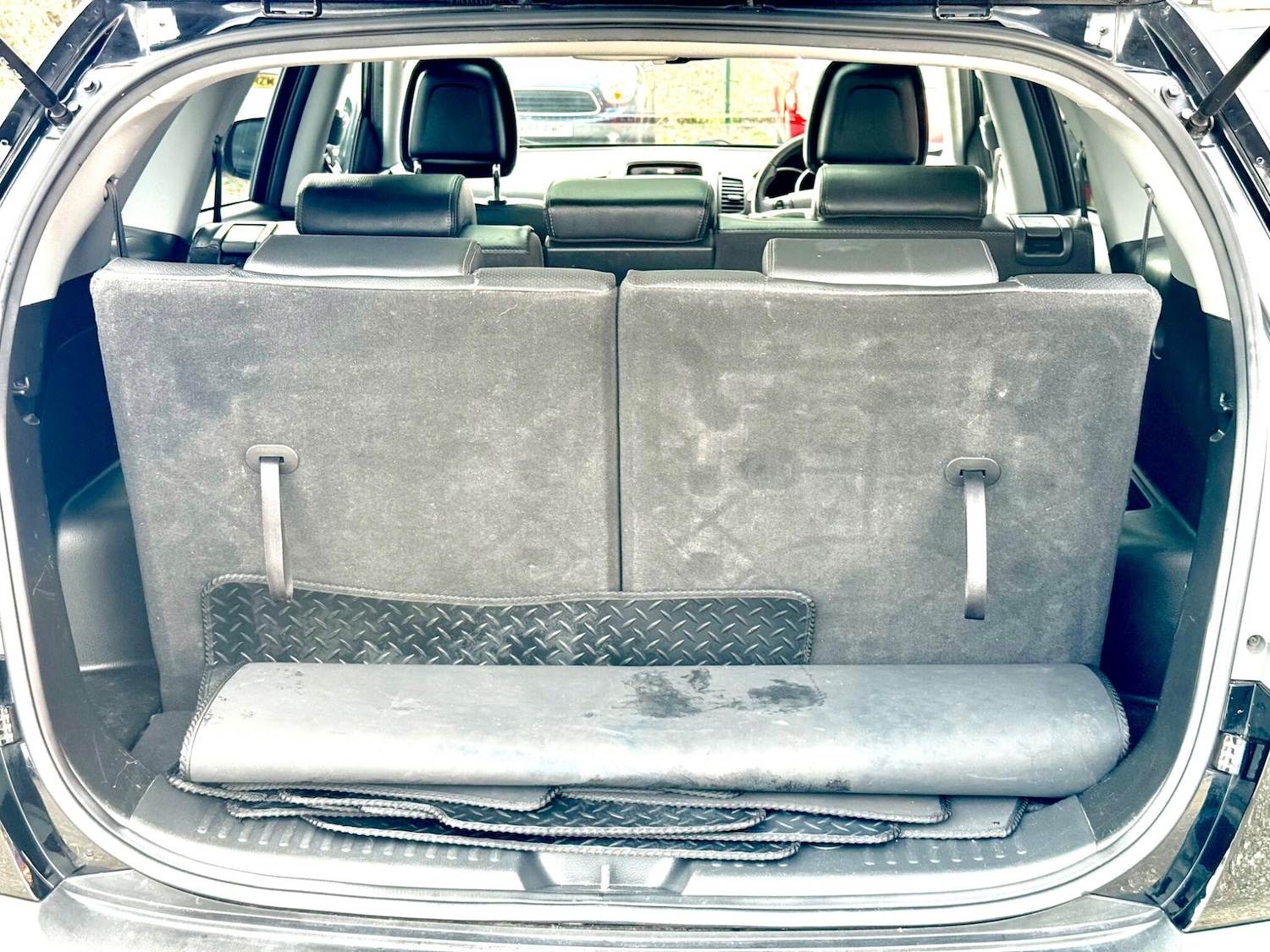 Used Kia Sorento 2011 for sale - 77637737: Photo 44