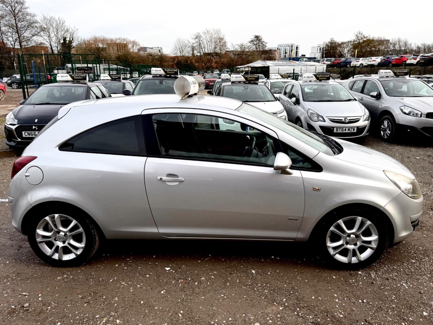 Used Vauxhall Corsa 2009 for sale - 77585998: Photo 16