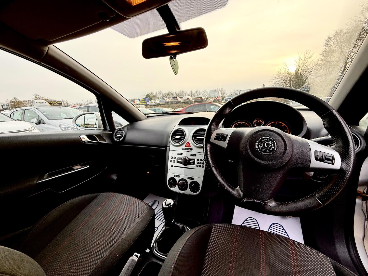 Used Vauxhall Corsa 2009 for sale - 77585998: Photo 20