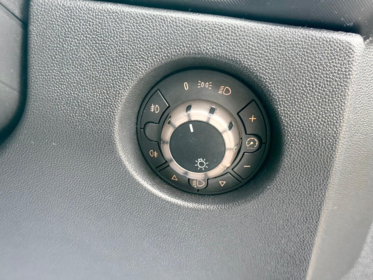 Used Vauxhall Corsa 2009 for sale - 77585998: Photo 27