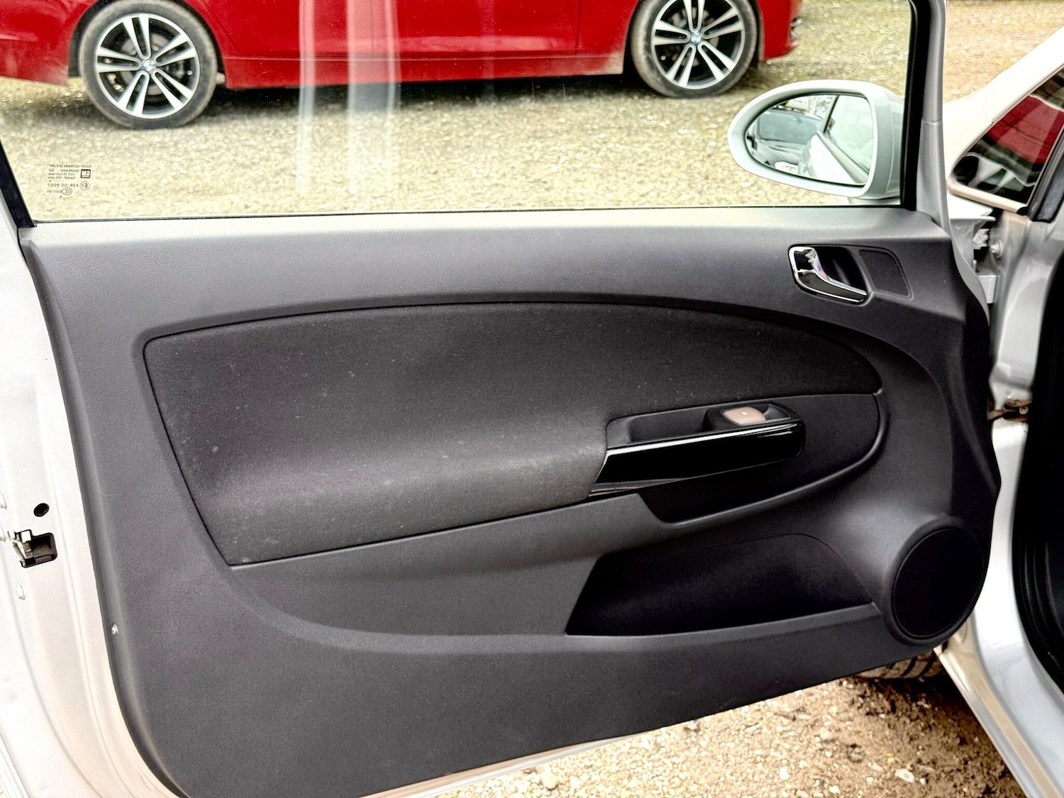 Used Vauxhall Corsa 2009 for sale - 77585998: Photo 32