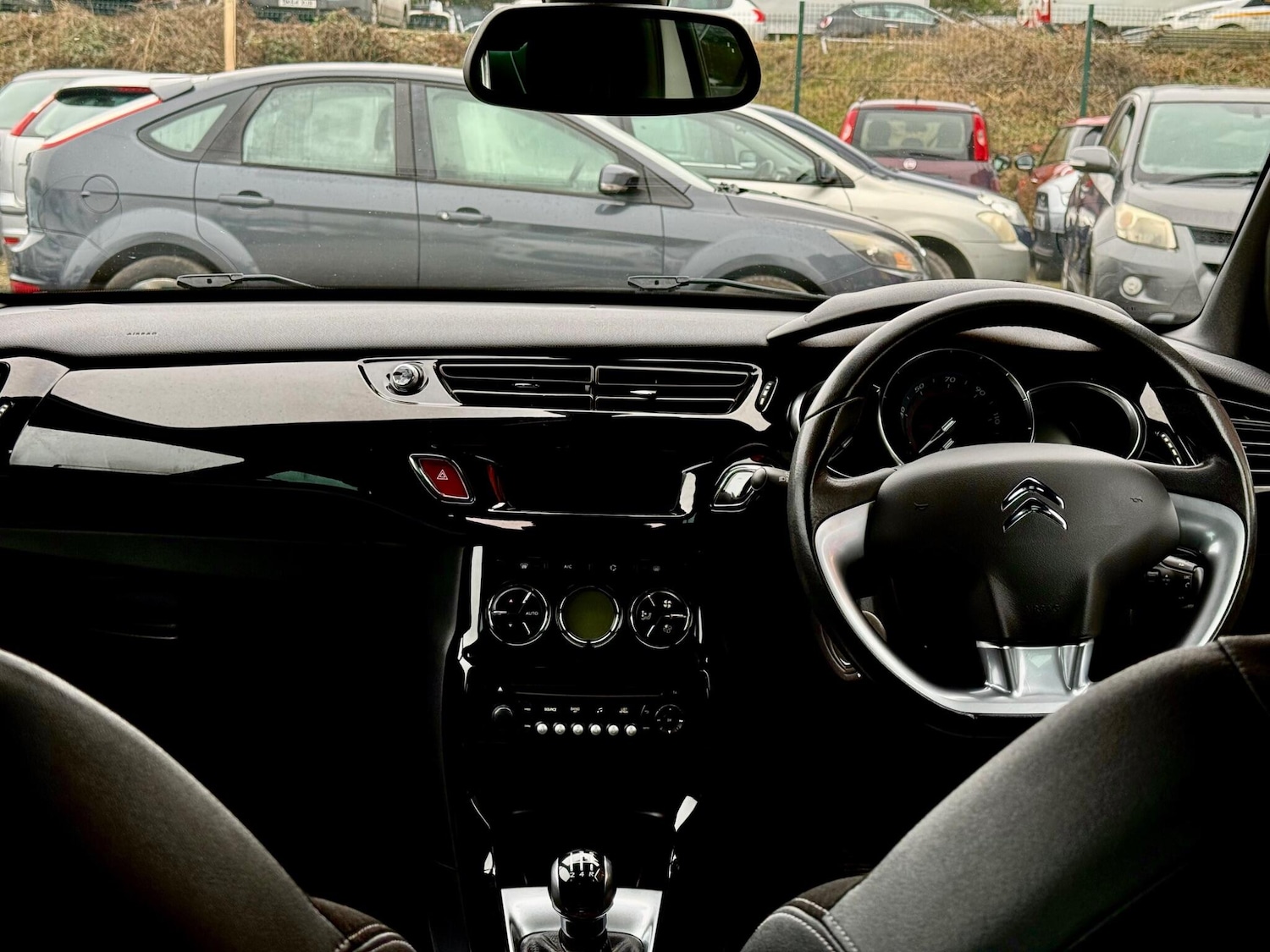 Used Citroen DS3 2015 for sale - 77538056: Photo 18