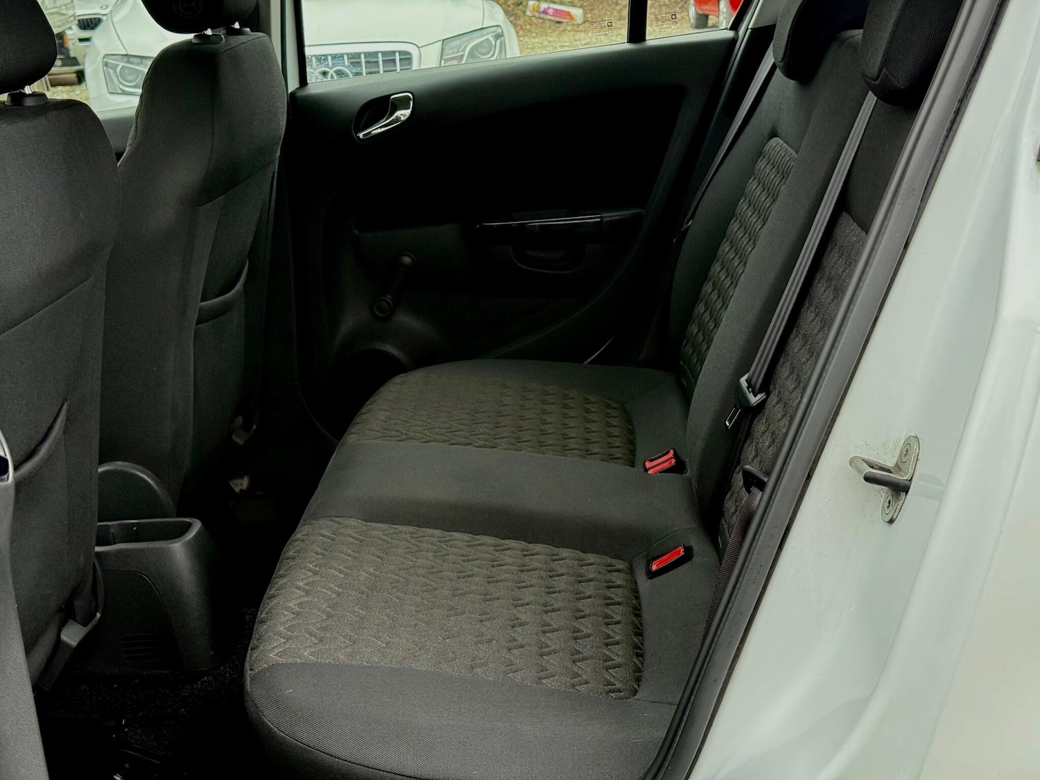 Used Vauxhall Corsa 2014 for sale - 77424652: Photo 21