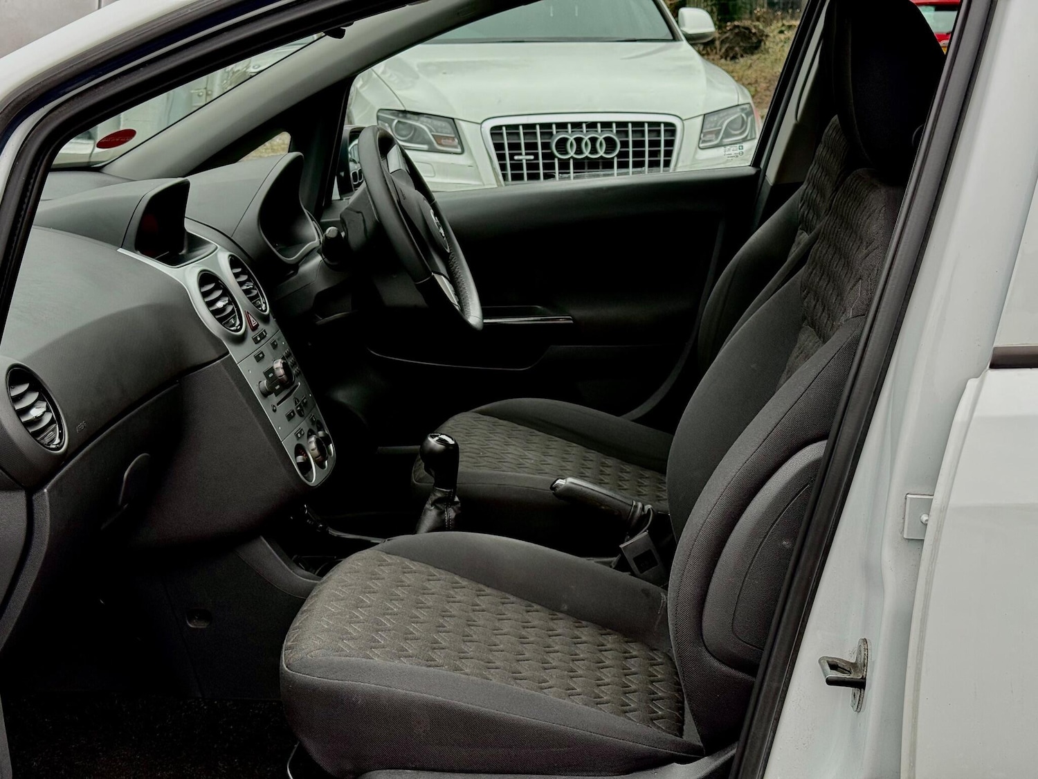 Used Vauxhall Corsa 2014 for sale - 77424652: Photo 38