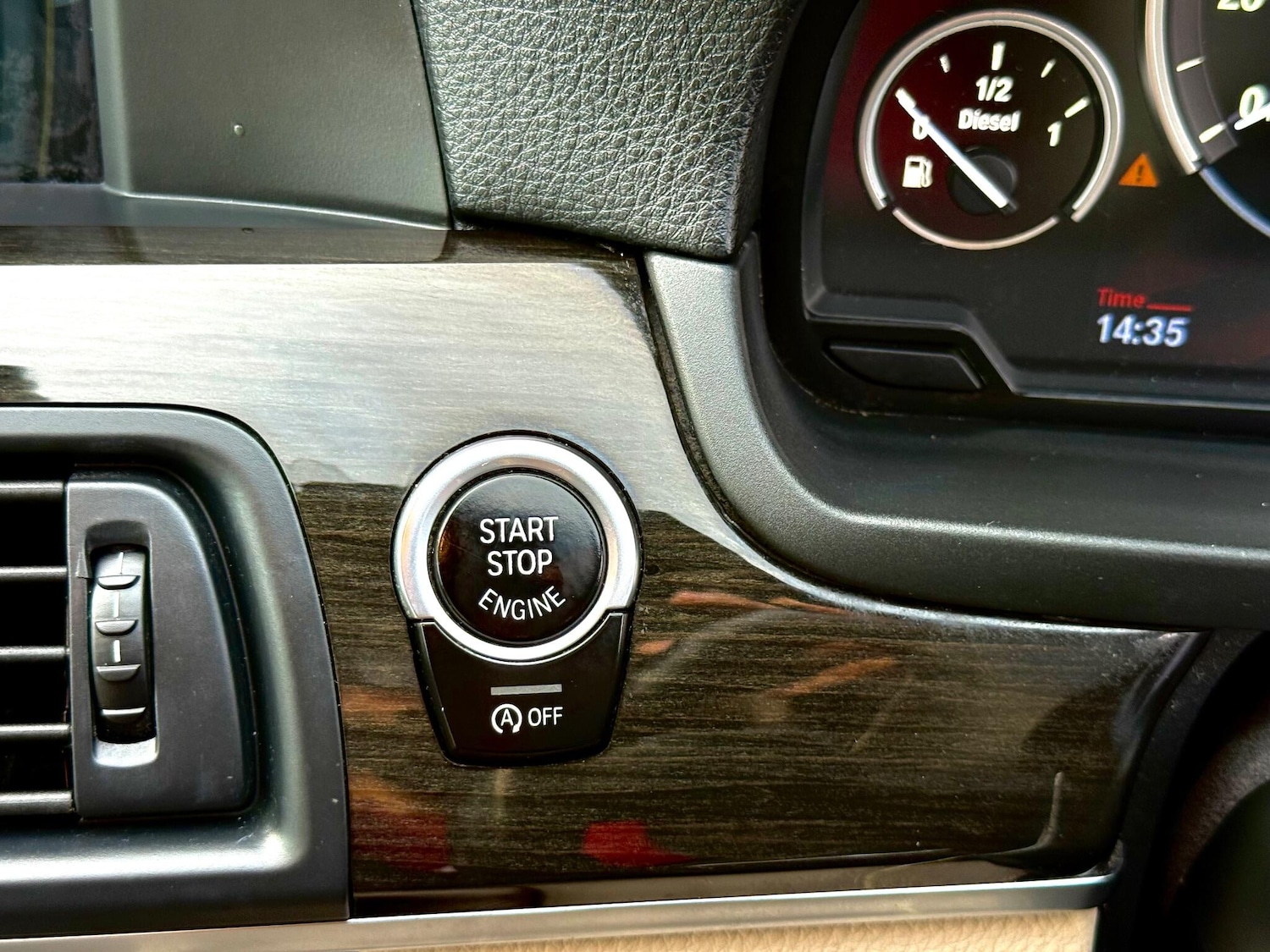 Used BMW 5 Series 2012 for sale - 77351438: Photo 17