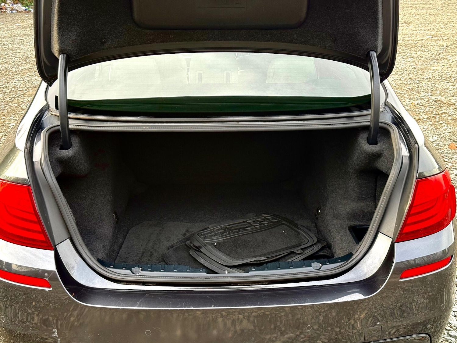 Used BMW 5 Series 2012 for sale - 77351438: Photo 29