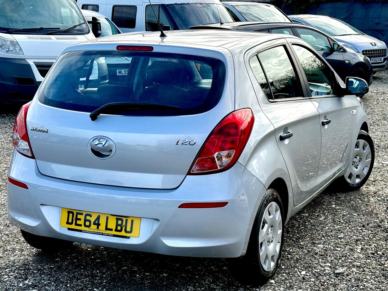 Used Hyundai i20 2014 for sale - 77358700: Photo 16