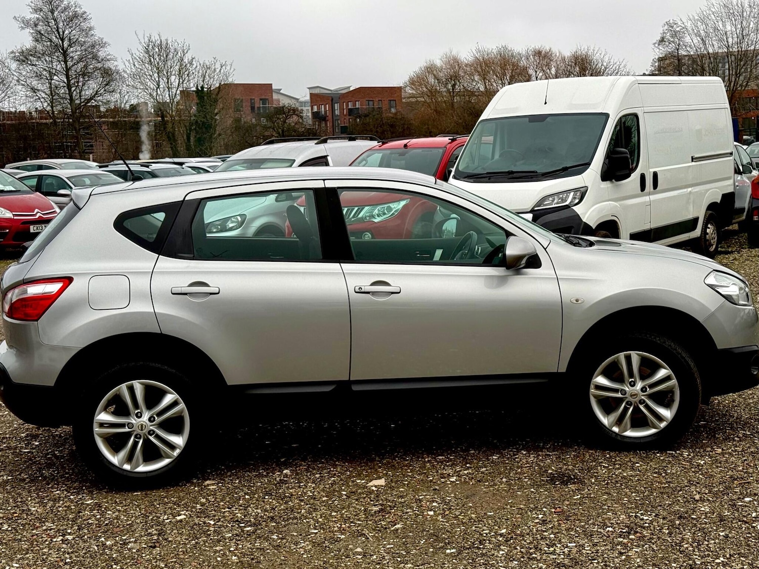 Used Nissan Qashqai 2013 for sale - 77352044: Photo 14