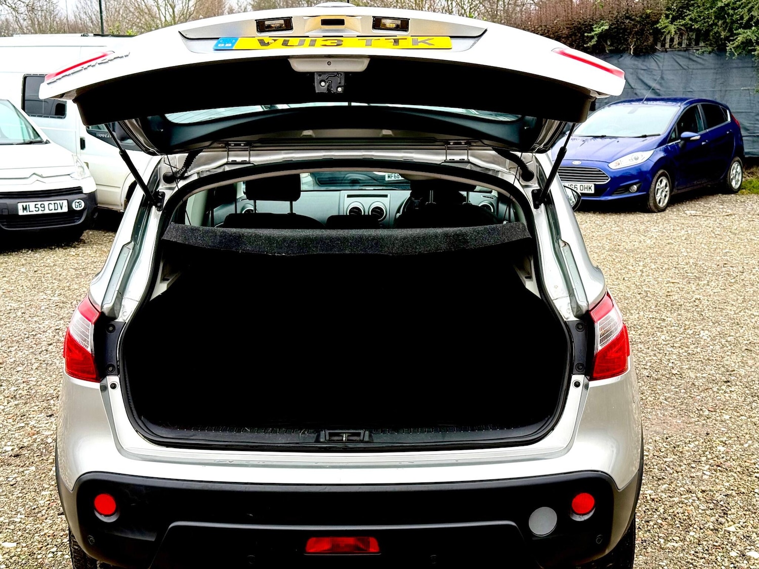 Used Nissan Qashqai 2013 for sale - 77352044: Photo 35