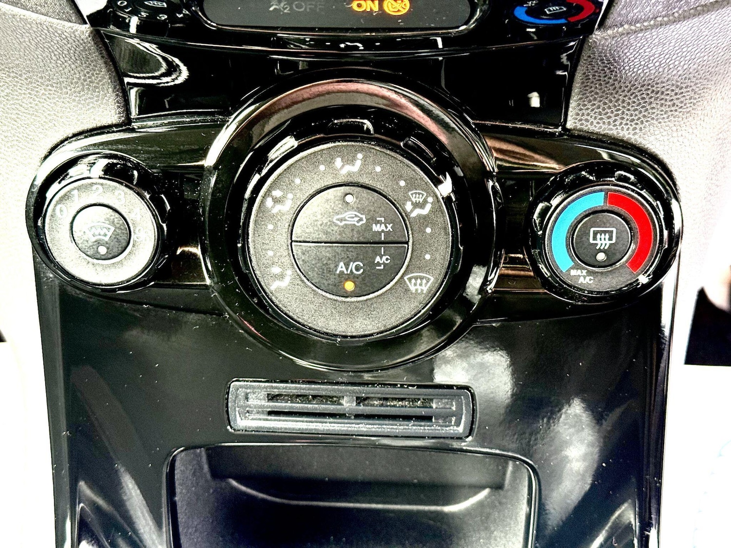 Used Ford Fiesta 2013 for sale - 77351425: Photo 22